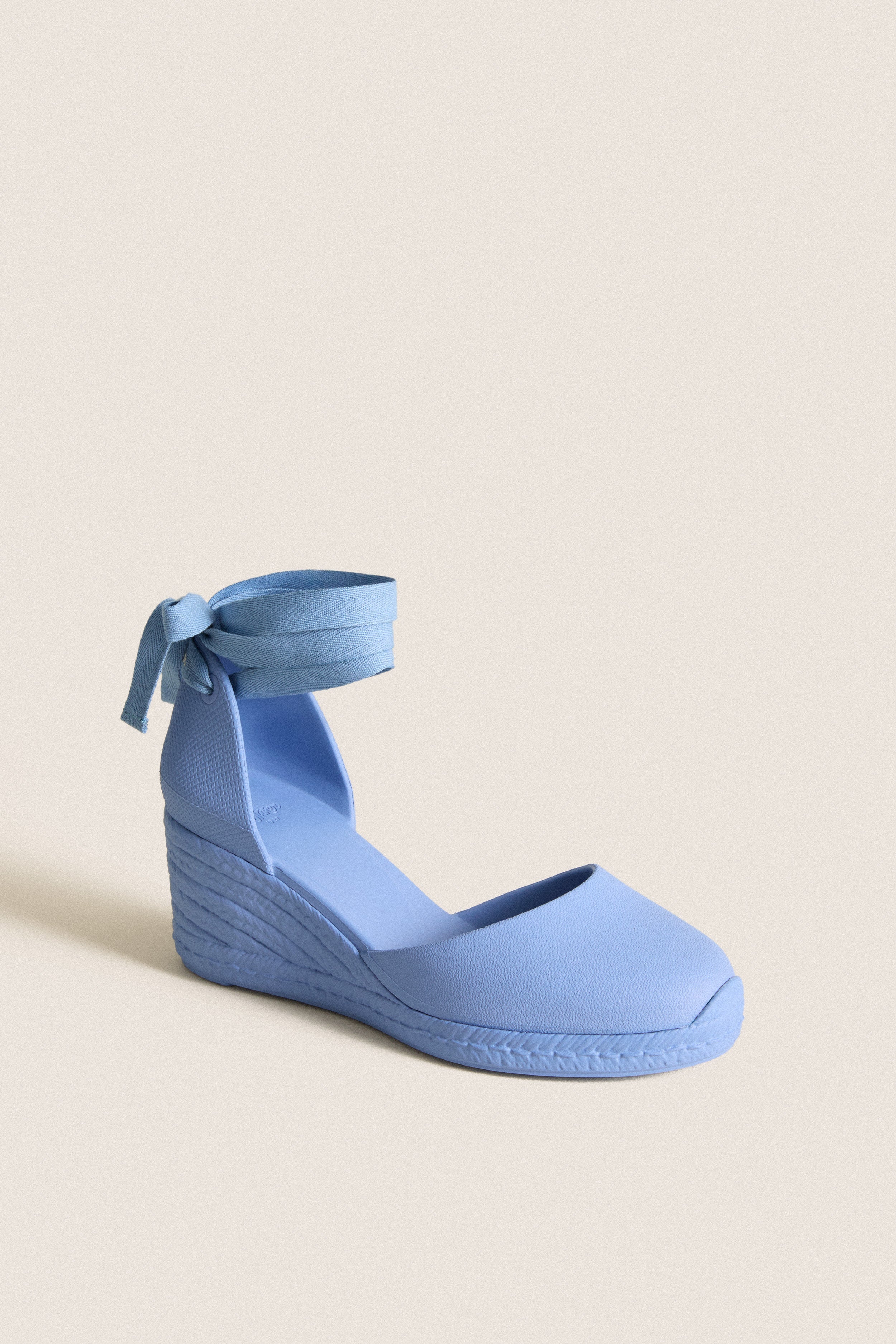 Azulon Careen Wedges