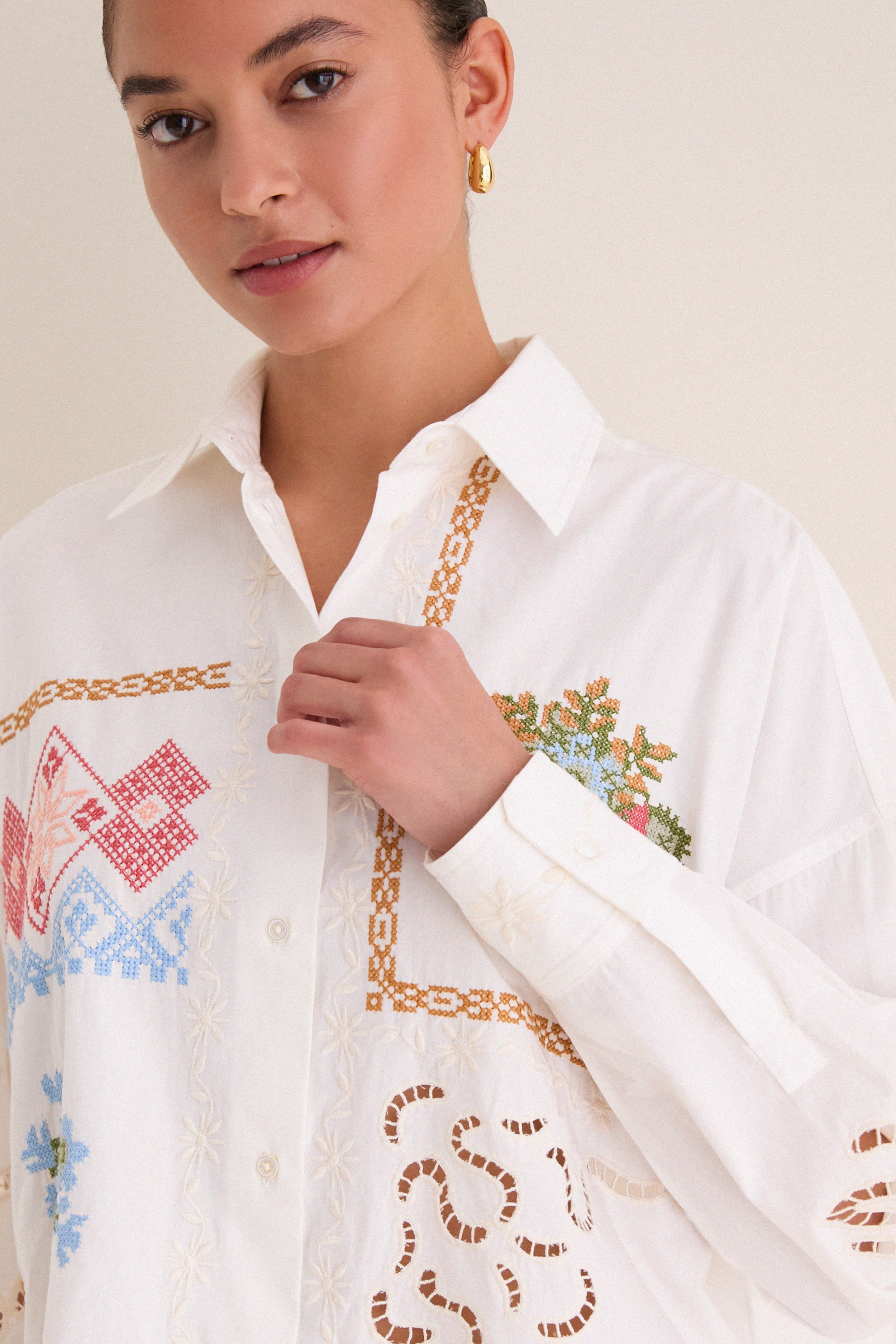 White Fonte Shirt