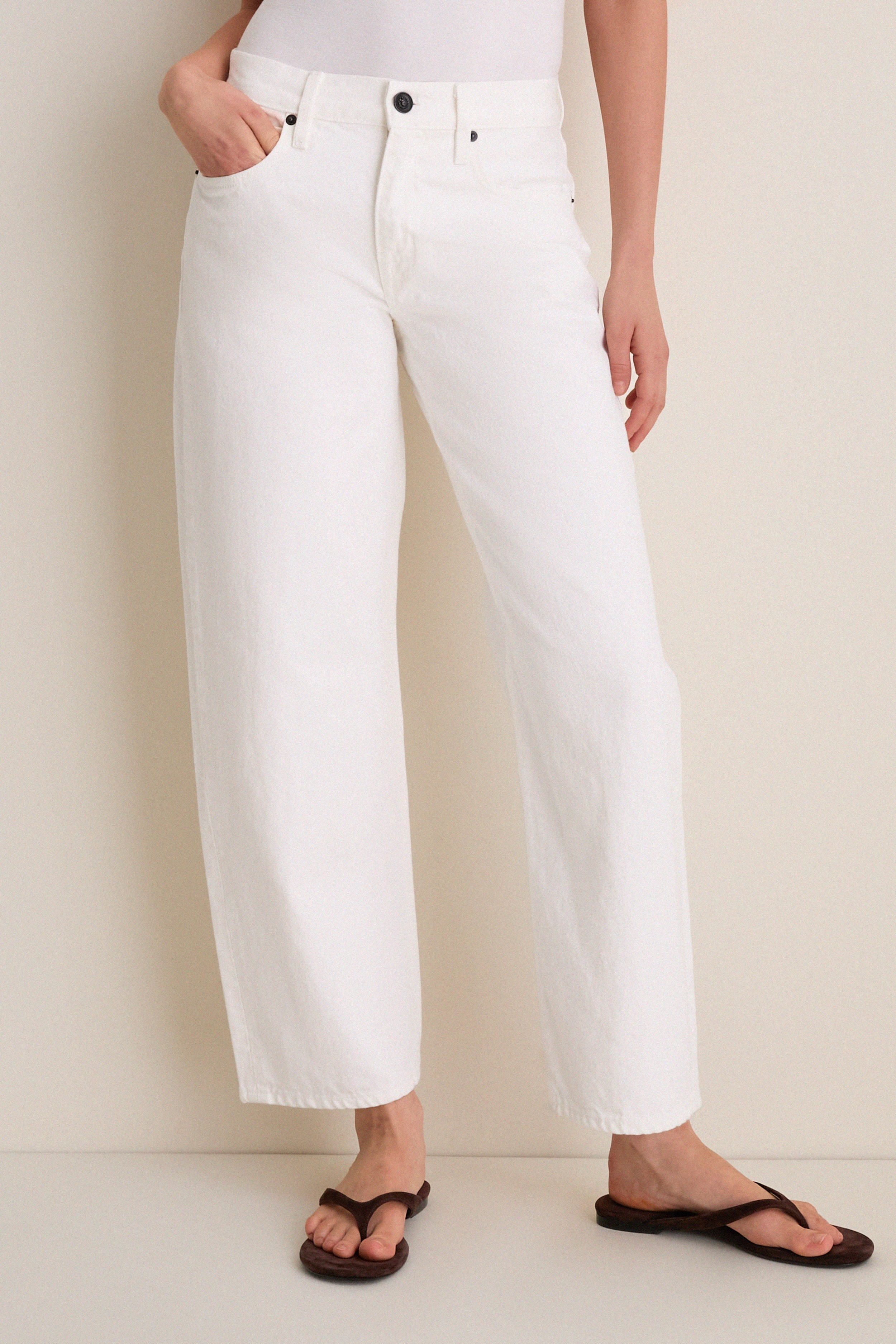 White Jamie Ankle Curve Jean