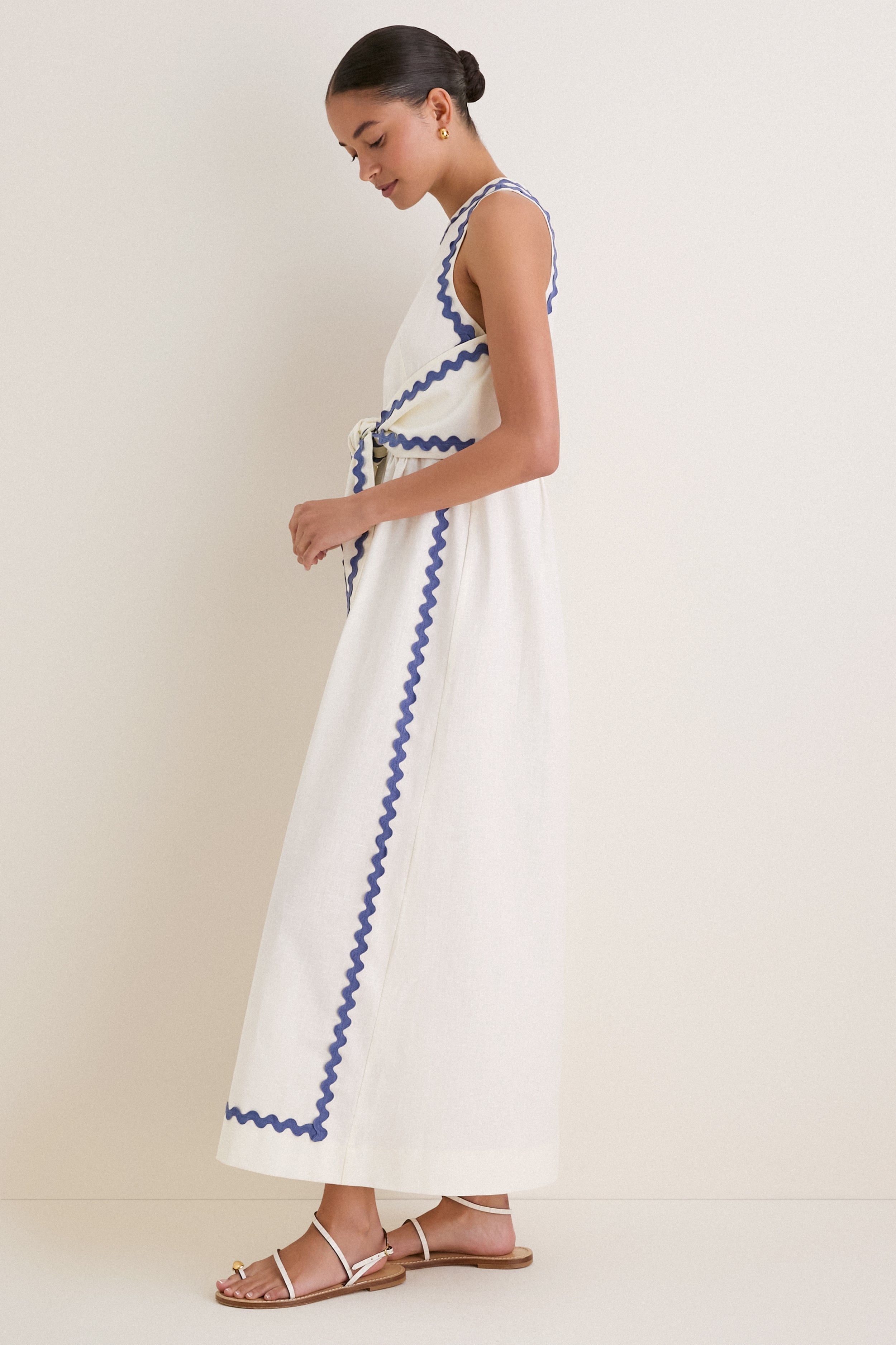 White Ric Rac Tie Brocks Dress