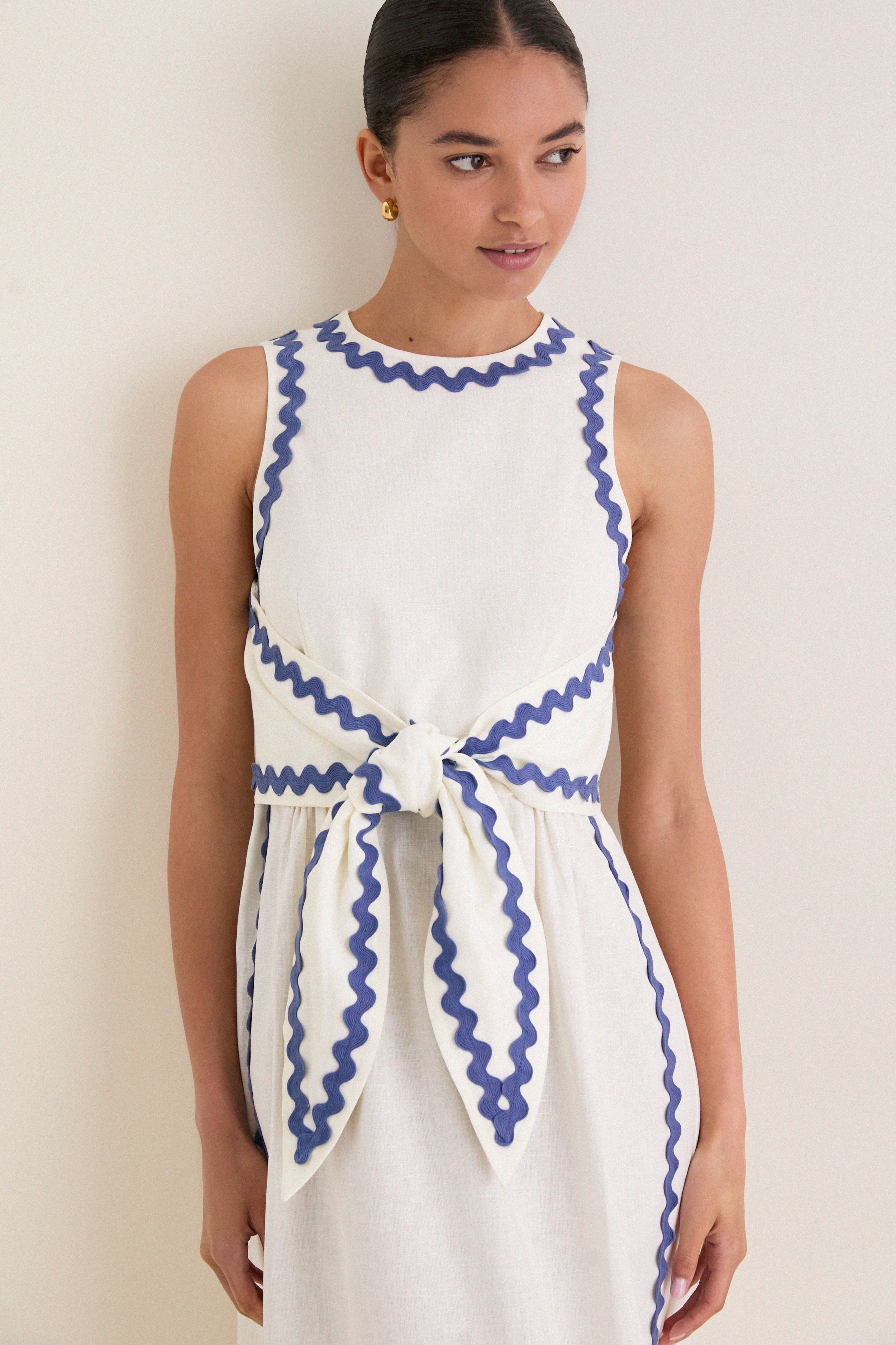 White Ric Rac Tie Brocks Dress