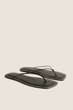 Black Ray Flip Flops
