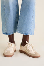 Butter Beige Cloud D26 Sneakers