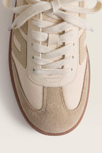 Butter Beige Cloud D26 Sneakers