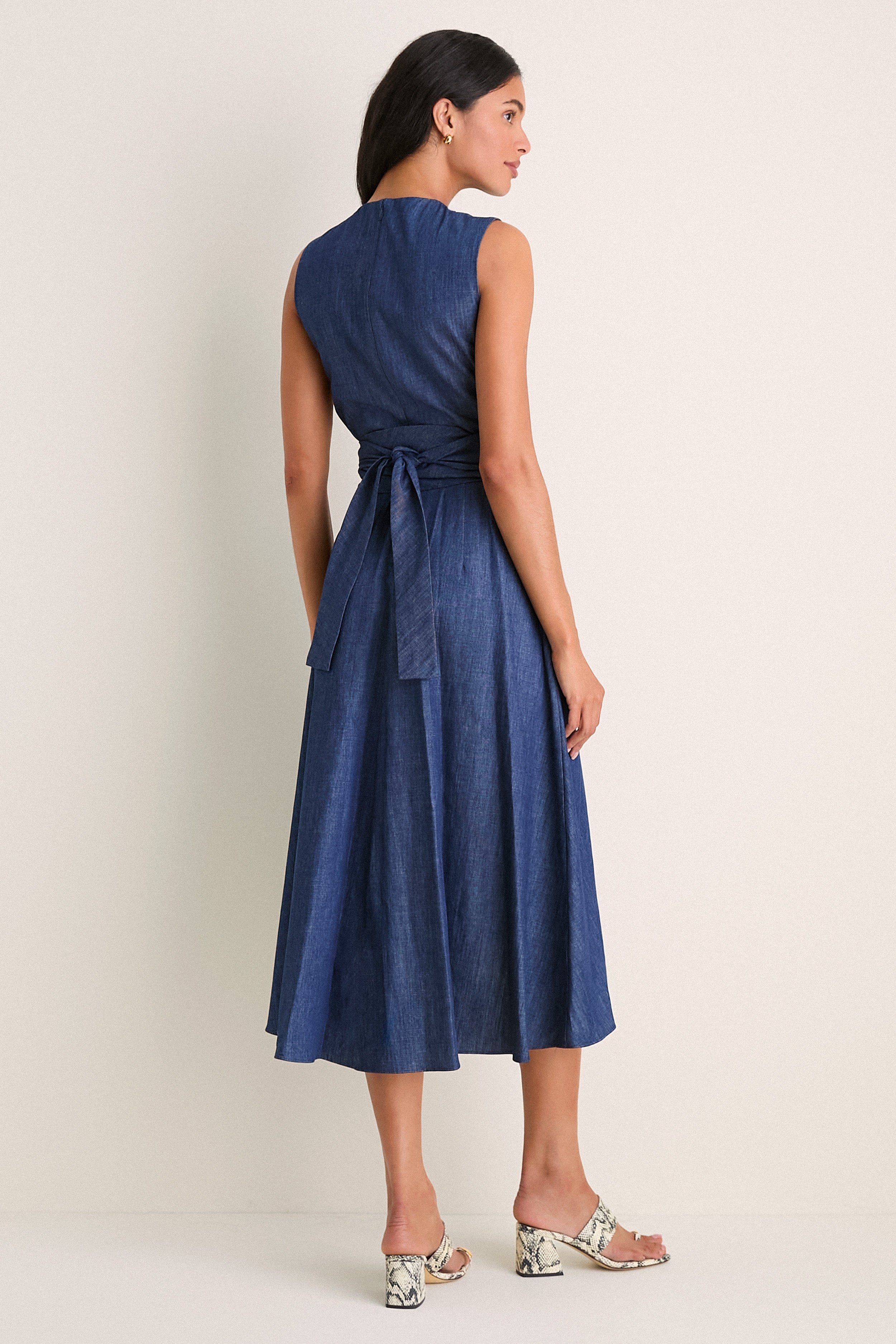 Titan Penny Midi Dress