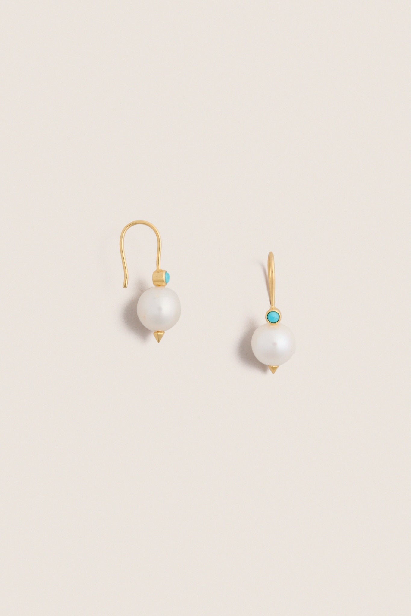 Pearl Earrings with Turquoise Stone